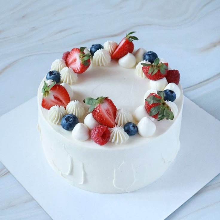 Fresh Fruit Celebration Cake β Eggless π