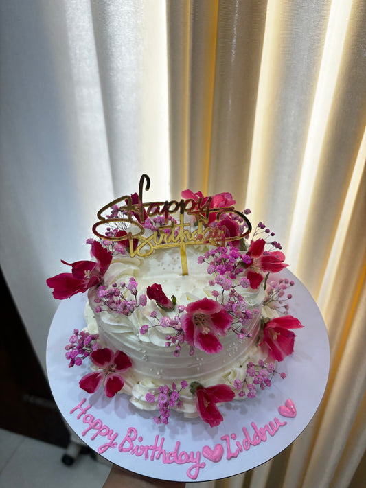 🌸 Princess Bloom Tiara Cake (1 KG)
