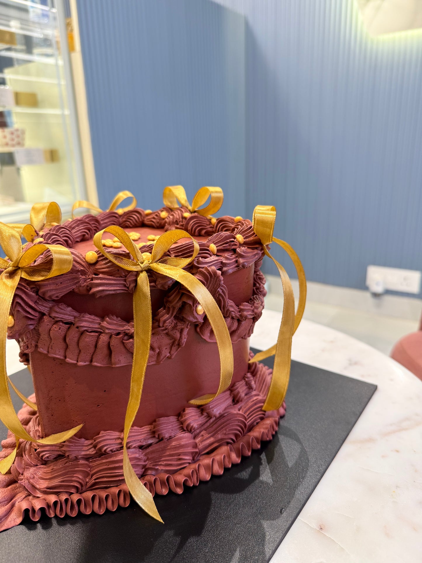 Heart-Shaped 2 Kg Hazelnut Praline Chocolate Cake with Golden Ribbons – Elegant Celebration Cake