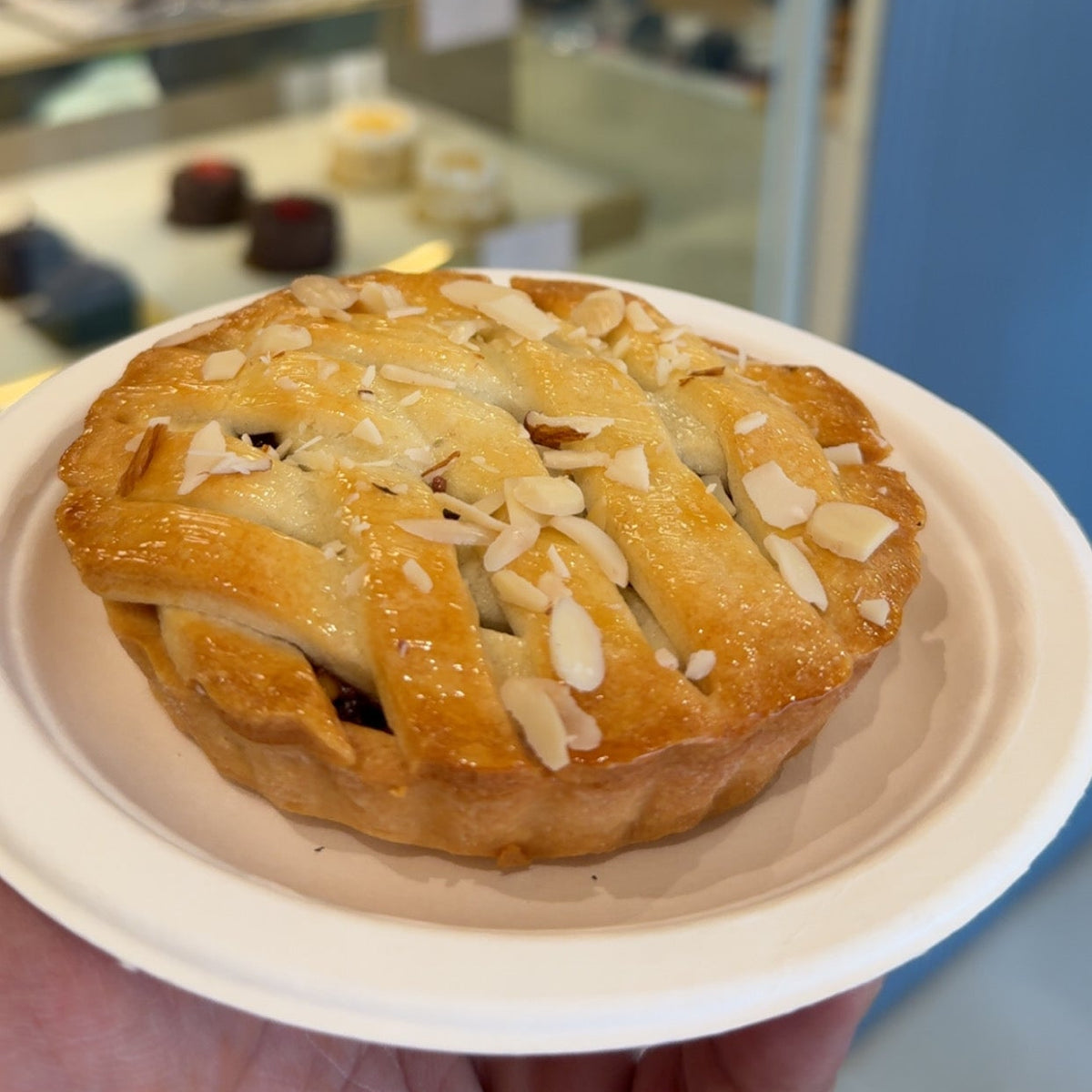 Eggless Classic Apple Pie (180 g) – Freshly Baked Comfort Dessert