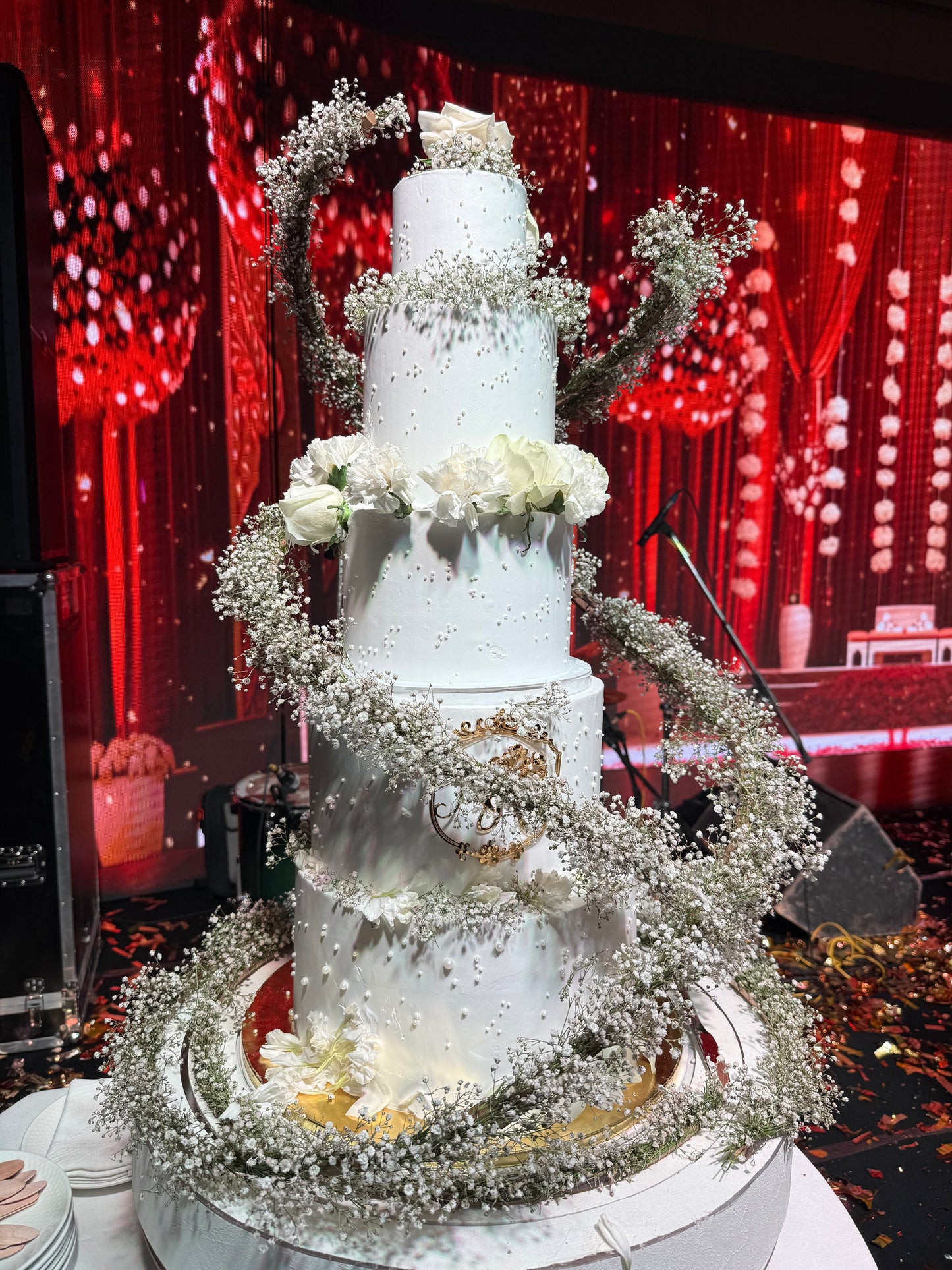 Belgstrew Signature Dual-Revolving Couture Cake Installation